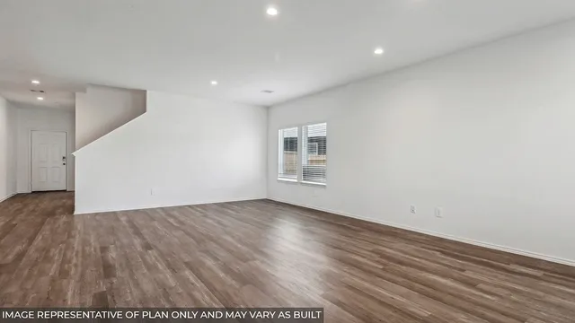 a view of livingroom with hardwood
