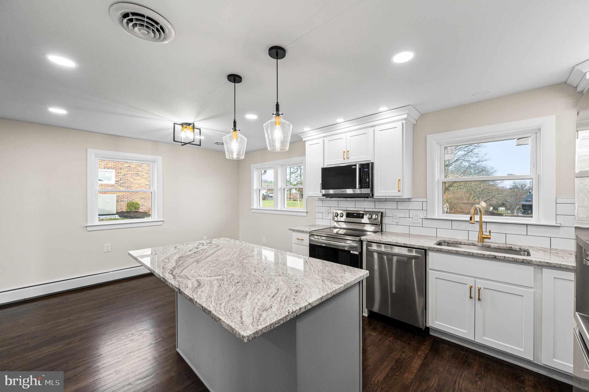 1370 Kauffman Road Pottstown, PA 19464 - Photo 12 of 43 Kitchen