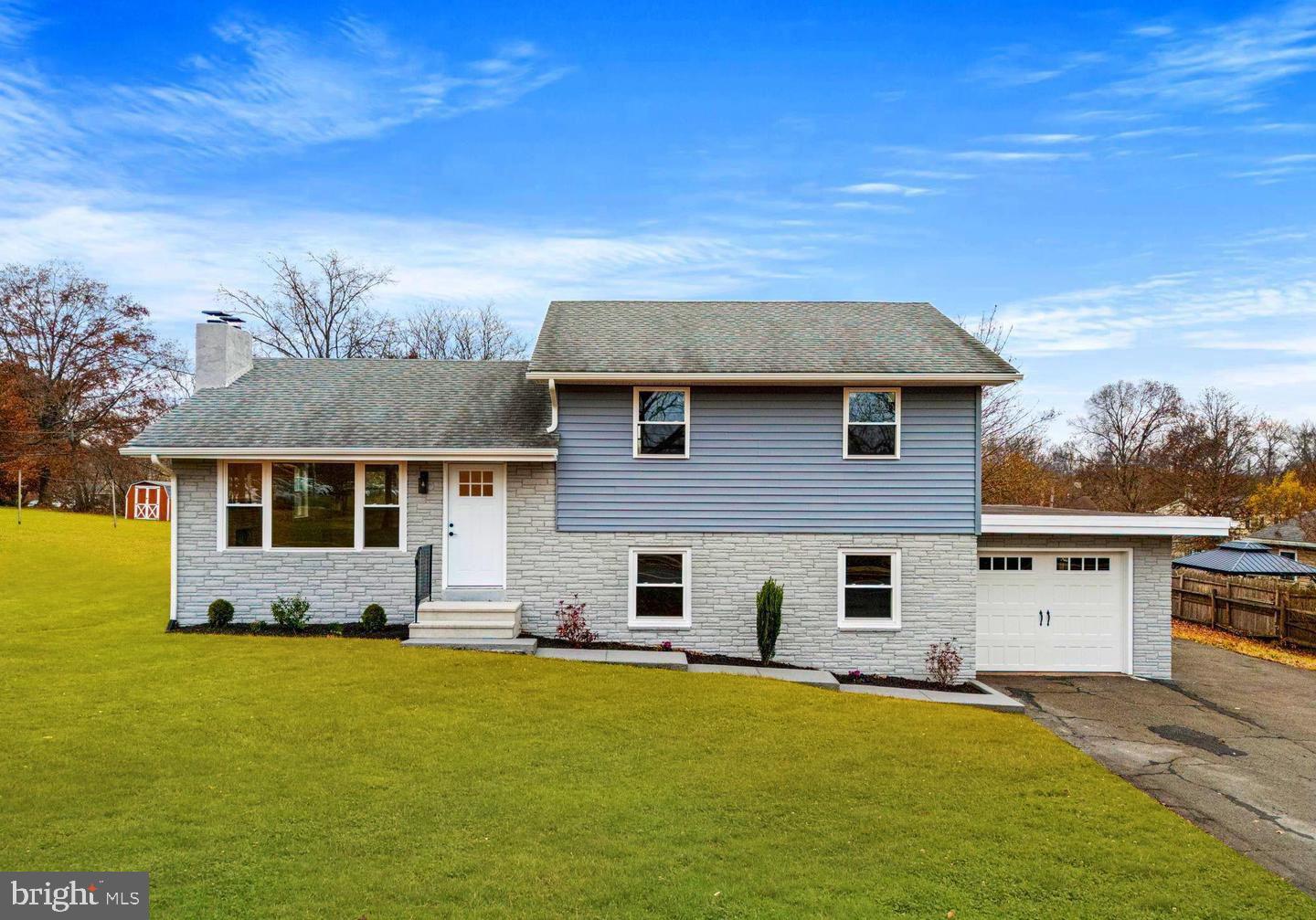 1370 Kauffman Road Pottstown, PA 19464 - Photo 2 of 43