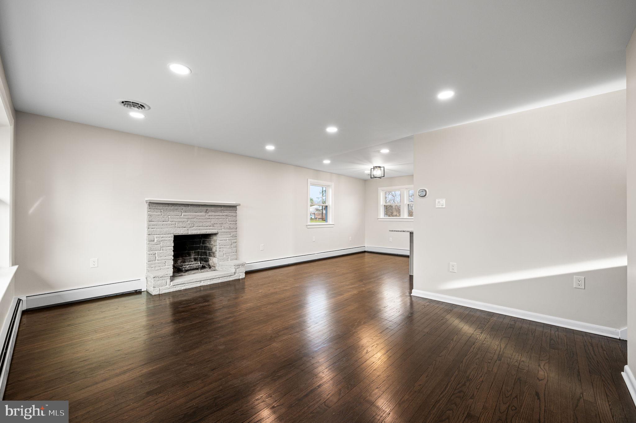 1370 Kauffman Road Pottstown, PA 19464 - Photo 5 of 43