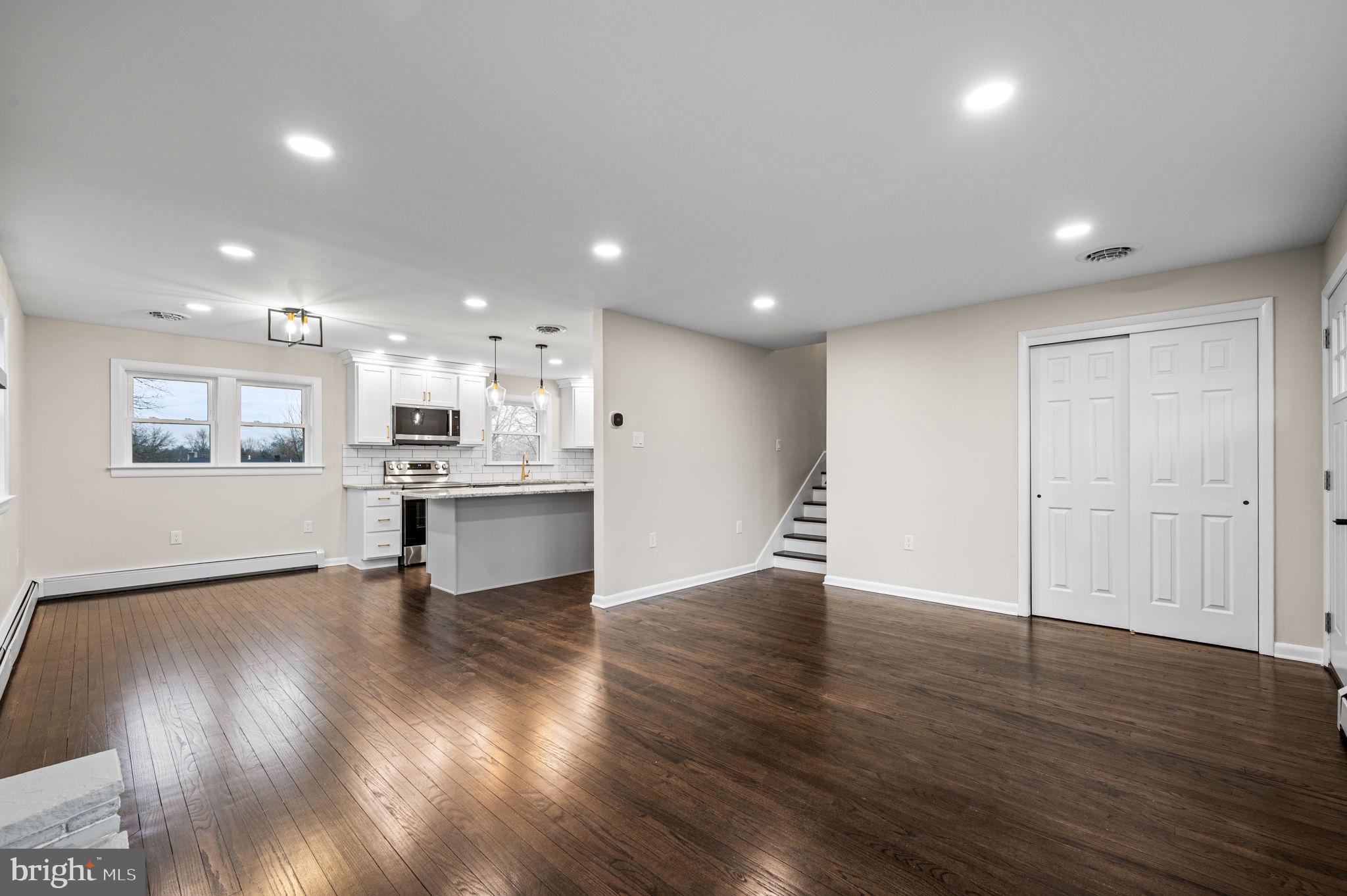 1370 Kauffman Road Pottstown, PA 19464 - Photo 6 of 43