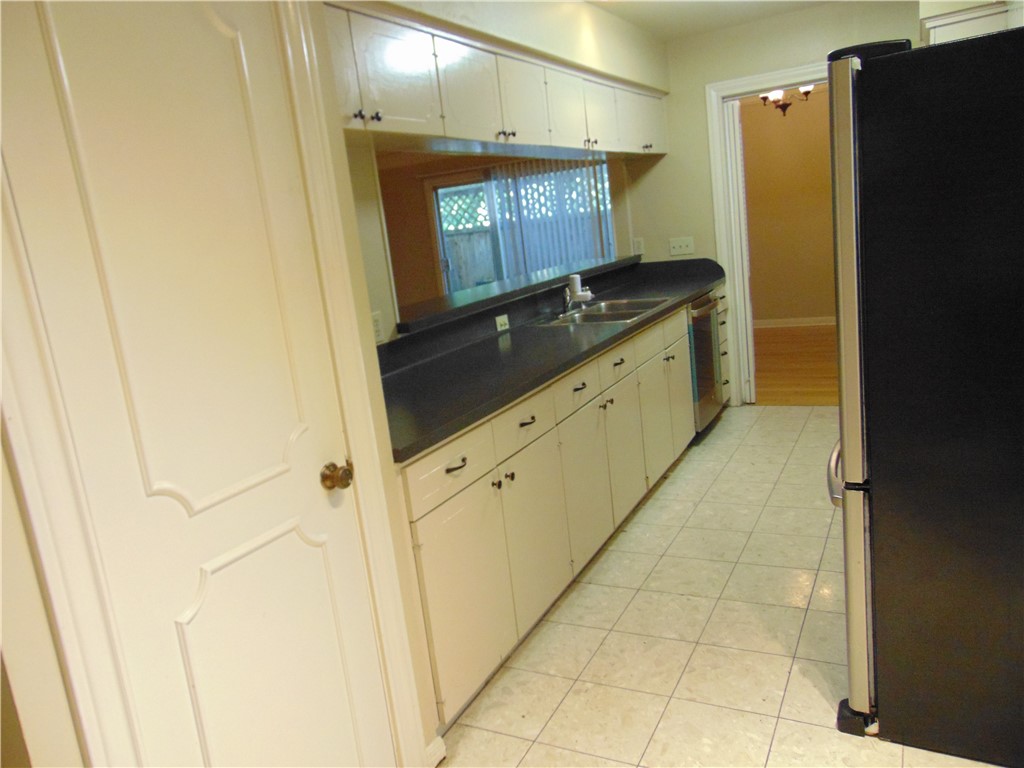 2516 Enfield Road, Unit 101 Austin, TX 78703 - Photo 9 of 19