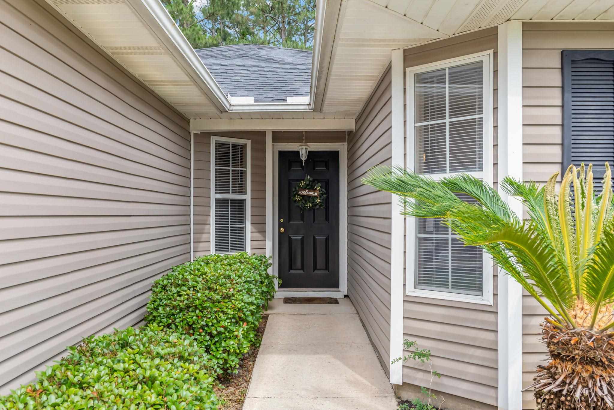 1504 Oakhill Road Gulf Breeze, FL 32563 - Photo 8 of 38 Gallery Image 8