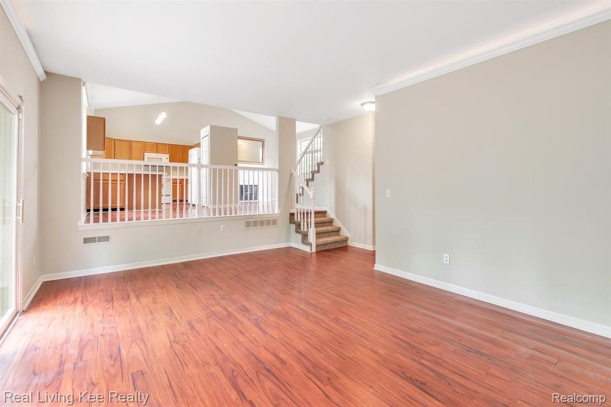 82 Eagle Ridge Road Lake Orion, MI 48360 - Photo 22 of 44 20-82-Eagle-Ridge-Rd-WindowStill-Re.jpg