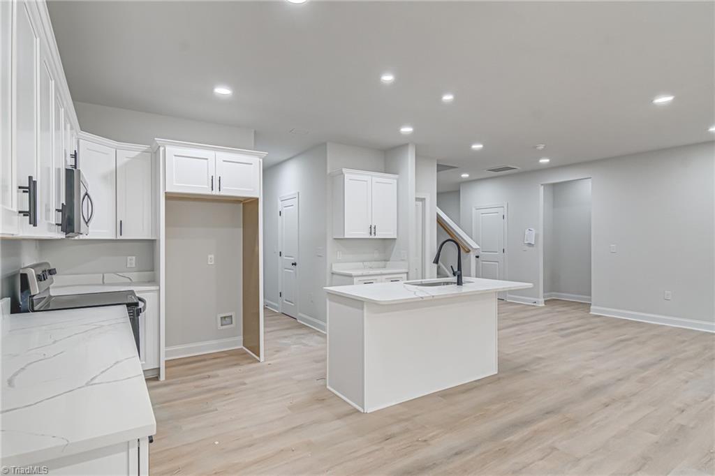 4721 Ridgefall Road Greensboro, NC 27410 - Photo 6 of 28