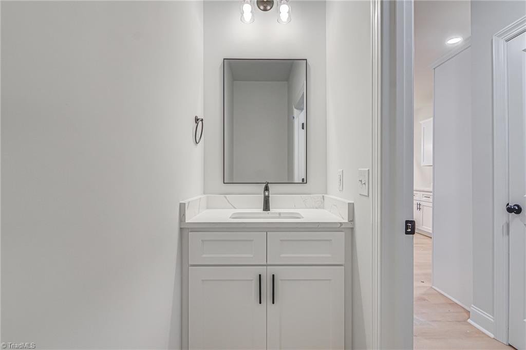 4721 Ridgefall Road Greensboro, NC 27410 - Photo 9 of 28