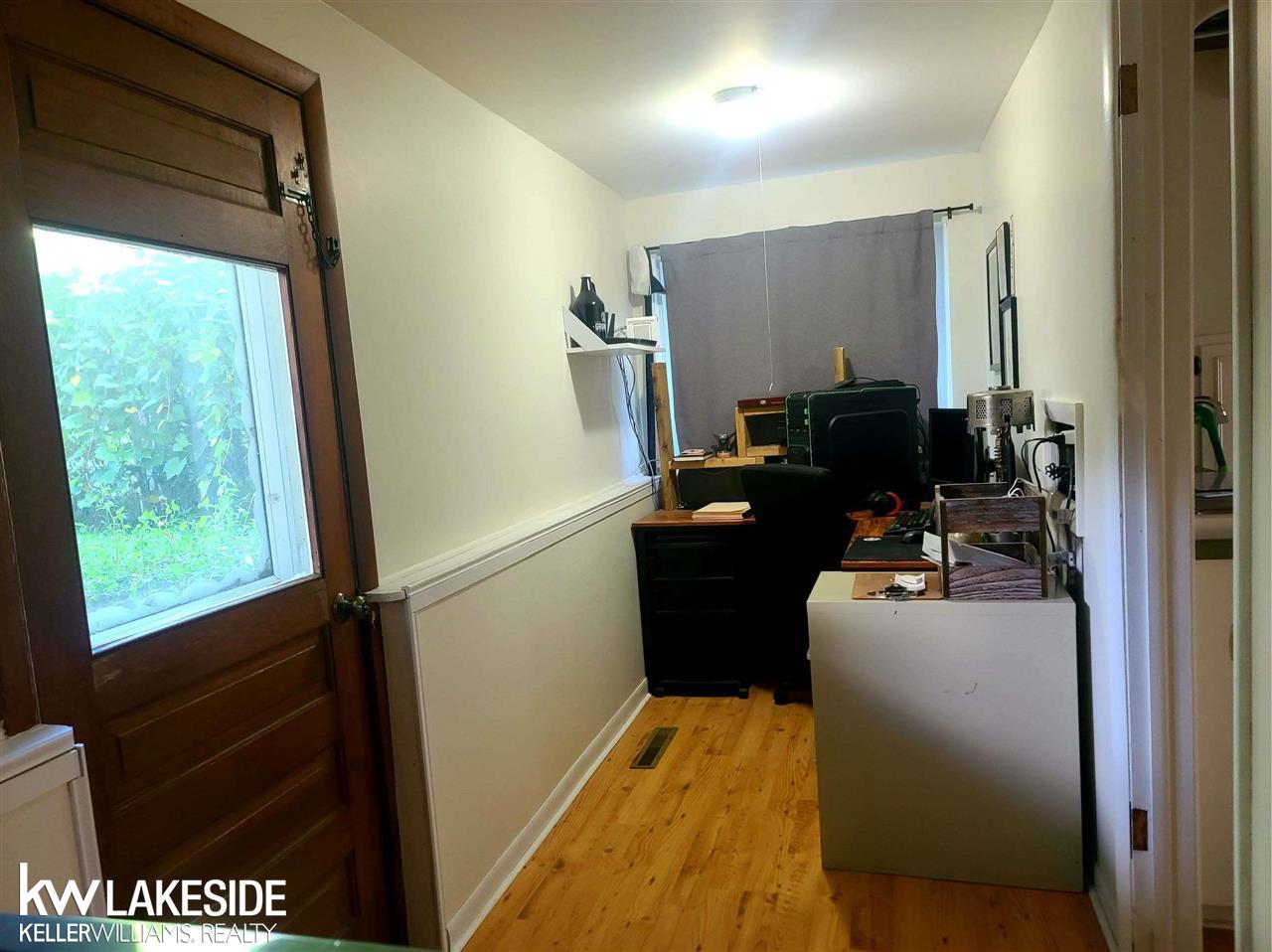 3252 Mt Vernon Road Port Huron, MI 48060 - Photo 13 of 24 50054455-12.JPG