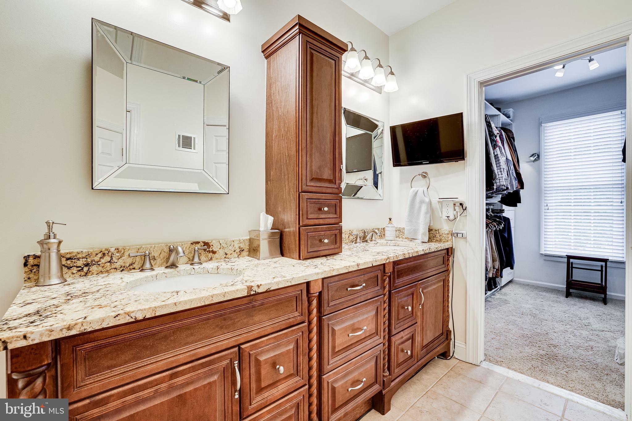 1369 Park Garden Lane Reston, VA 20194 - Photo 17 of 46 Bathroom closet combo in Primary Bedroom