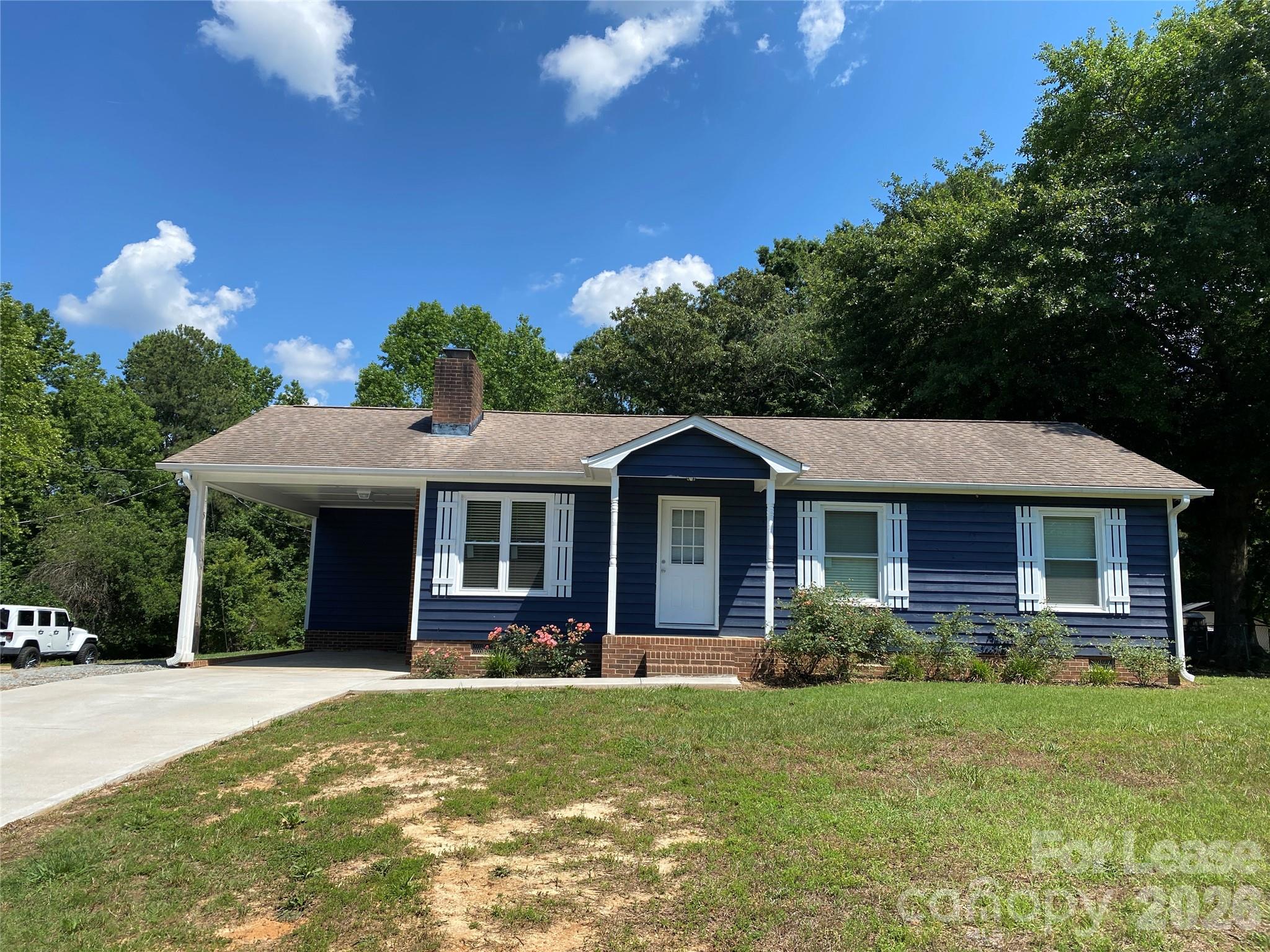 204 Moritz Road Dallas, NC 28034 - Photo 1 of 16 Gallery Image 1