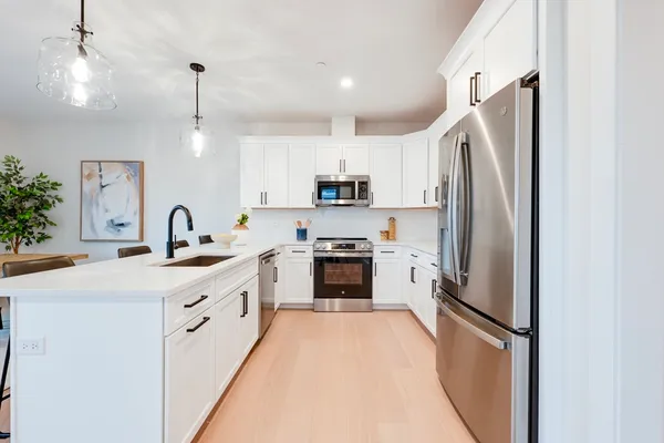 $899,900 | 62 Foundry Street, Unit 202, Wakefield, MA 01880