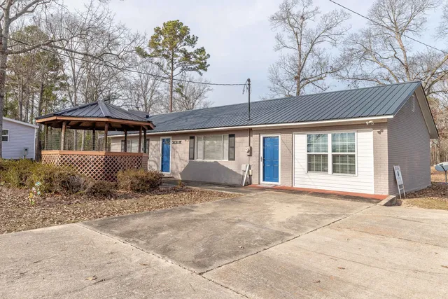 $250,000 | 1416 Litzler Drive, Manning, SC 29102