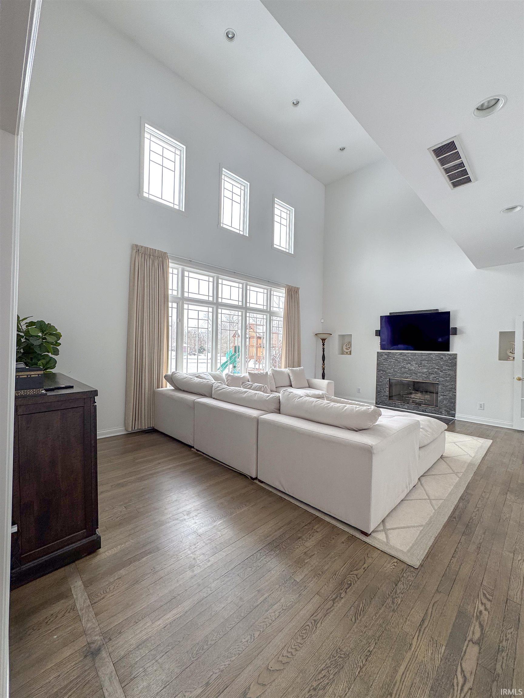 4103 Golden Grove Road Greenwood, IN 46143 - Photo 18 of 32 Gallery Image 18