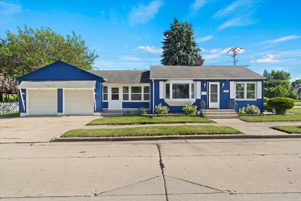 3021 Dwight Street Racine, WI 53403 - Photo 1 of 1 01-DSC04268