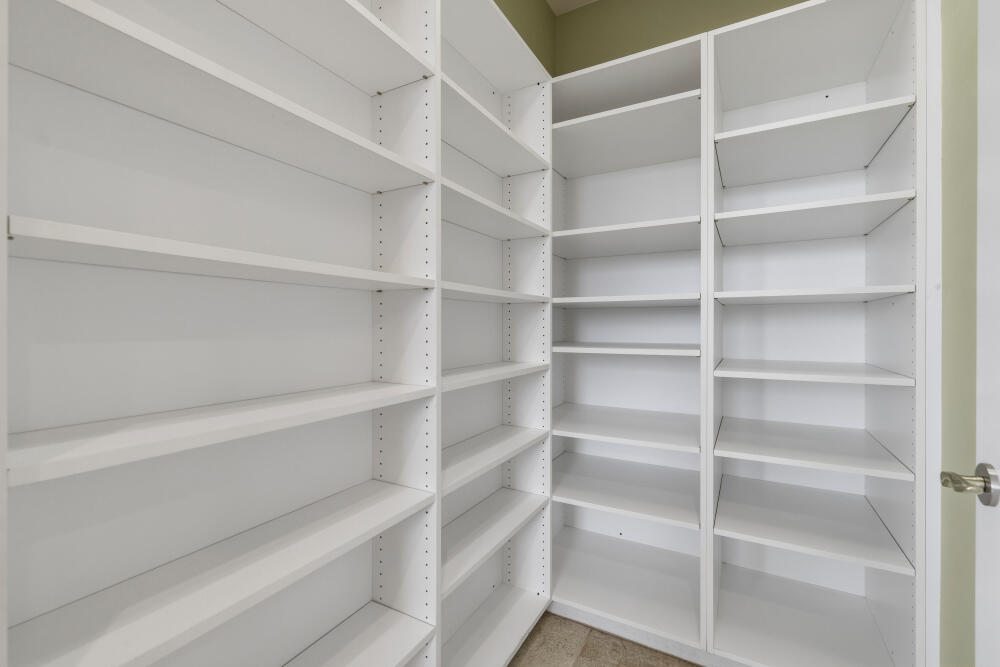 6586 Cooper's Hawk Road Klamath Falls, OR 97601 - Photo 30 of 68 a view of walk in closet with empty racks