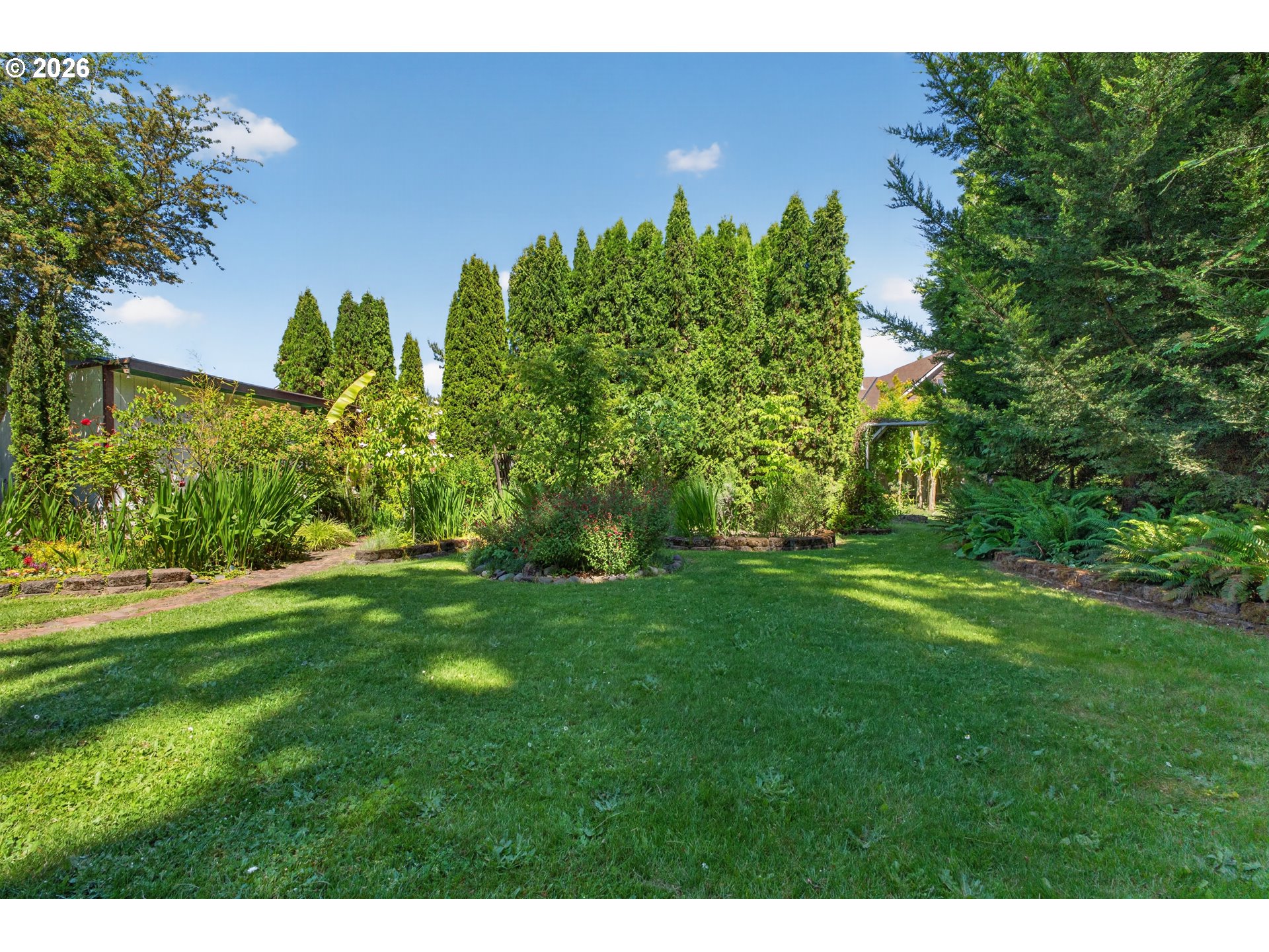 2245 Devos Street Eugene, OR 97402 - Photo 27 of 48