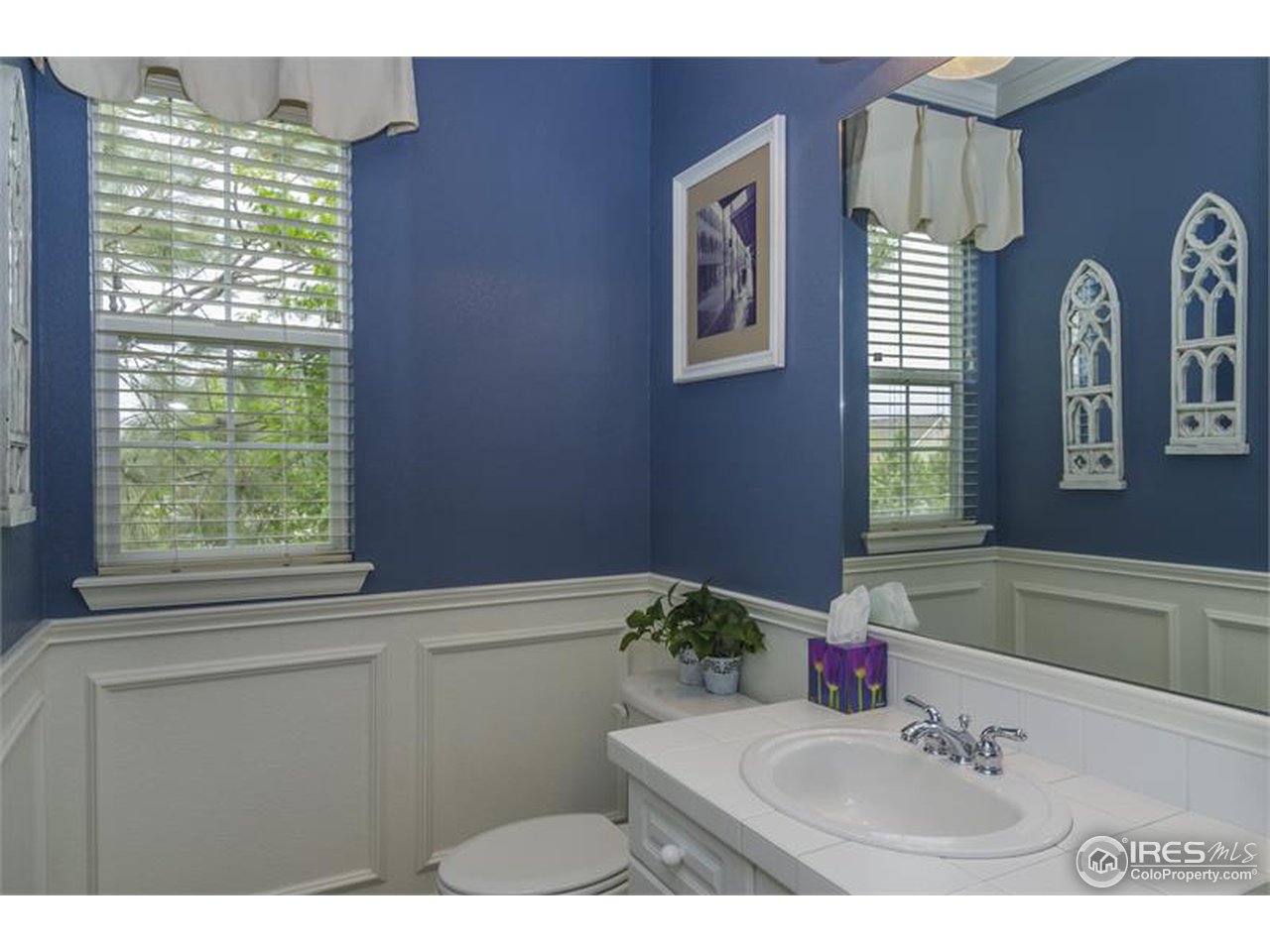9350 Birch Road Longmont, CO 80504 - Photo 15 of 22 Powder Room