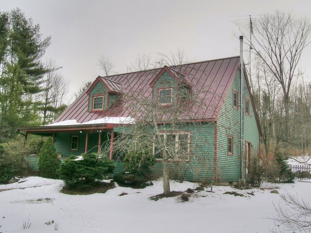 218 Brigham Hill Road Colchester, VT 05446 - Photo 1 of 32 Gallery Image 1