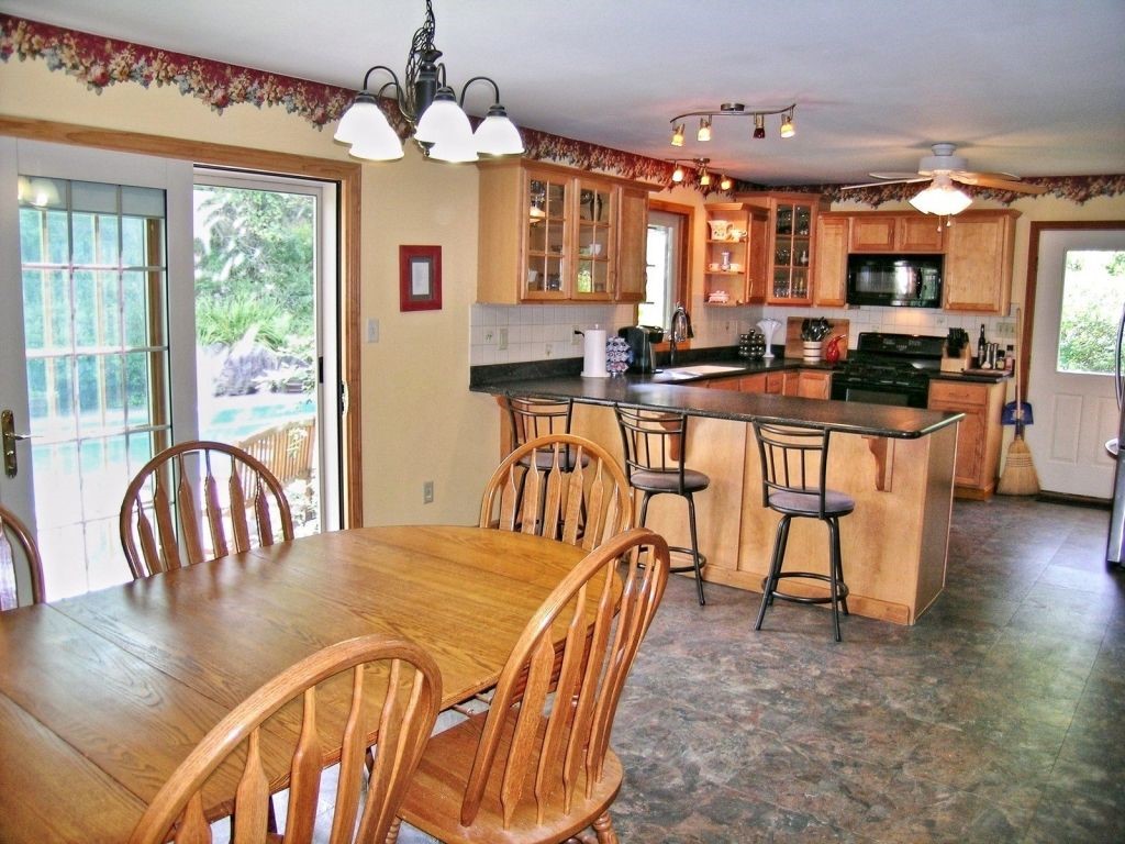 218 Brigham Hill Road Colchester, VT 05446 - Photo 8 of 32 Gallery Image 8