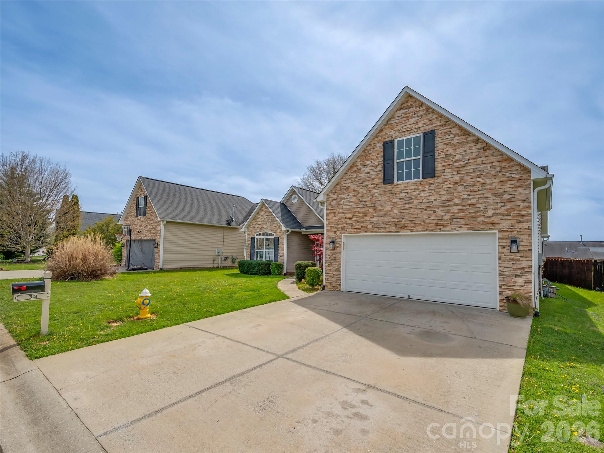 33 West Hiawassee Road Fletcher, NC 28732 - Photo 2 of 33