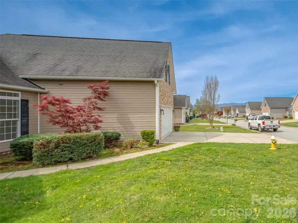 $463,000 | 33 West Hiawassee Road, Fletcher, NC 28732