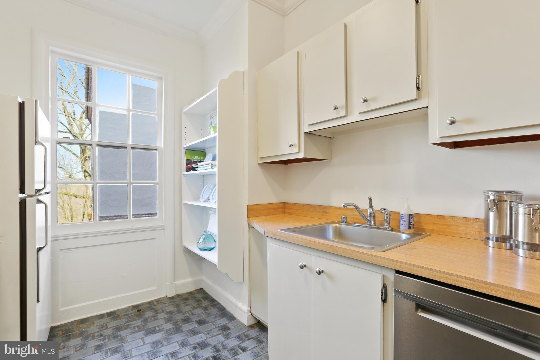 6 Upland Road, Unit K4 Baltimore, MD 21210 - Photo 16 of 37