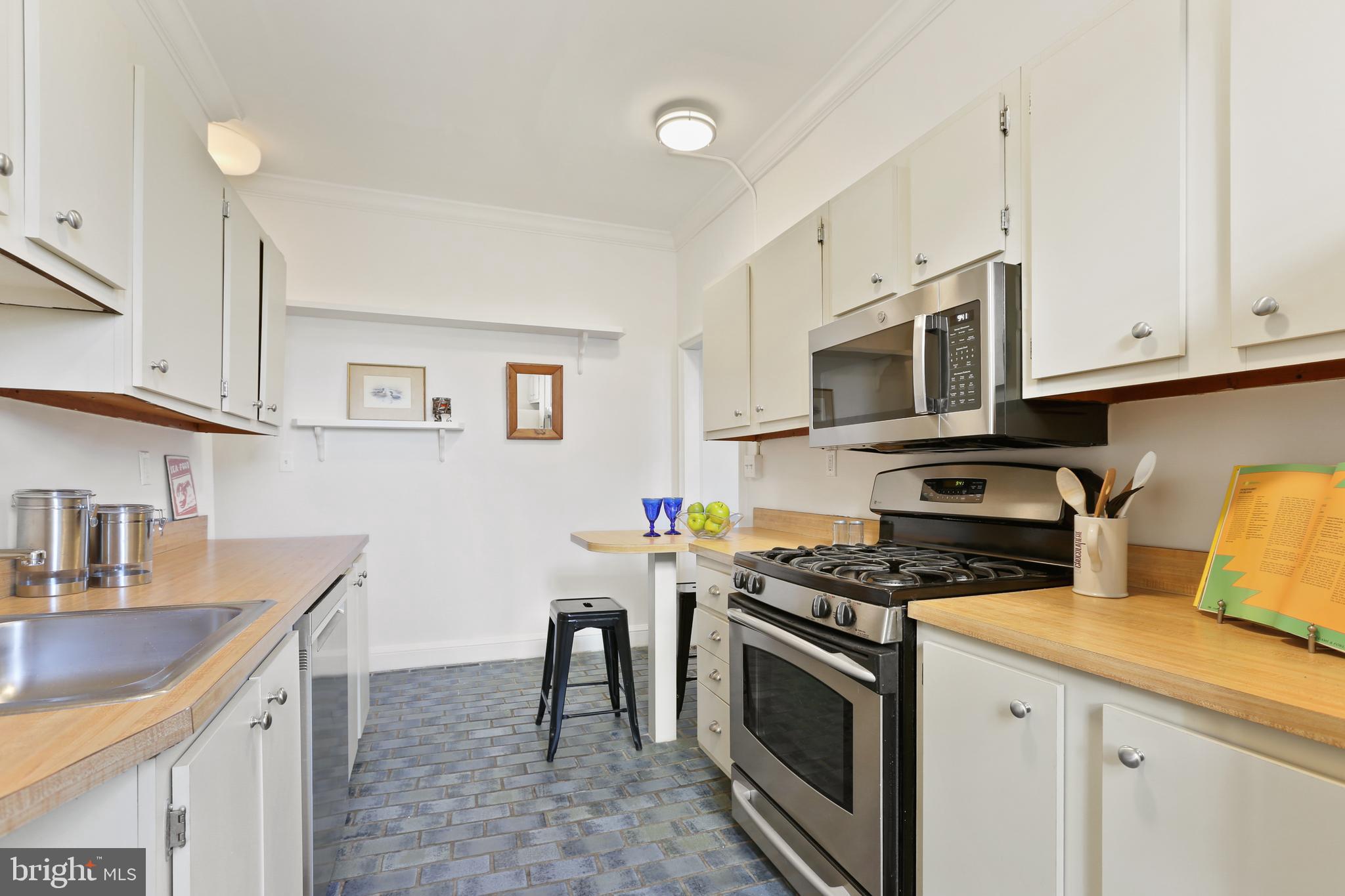 6 Upland Road, Unit K4 Baltimore, MD 21210 - Photo 18 of 37