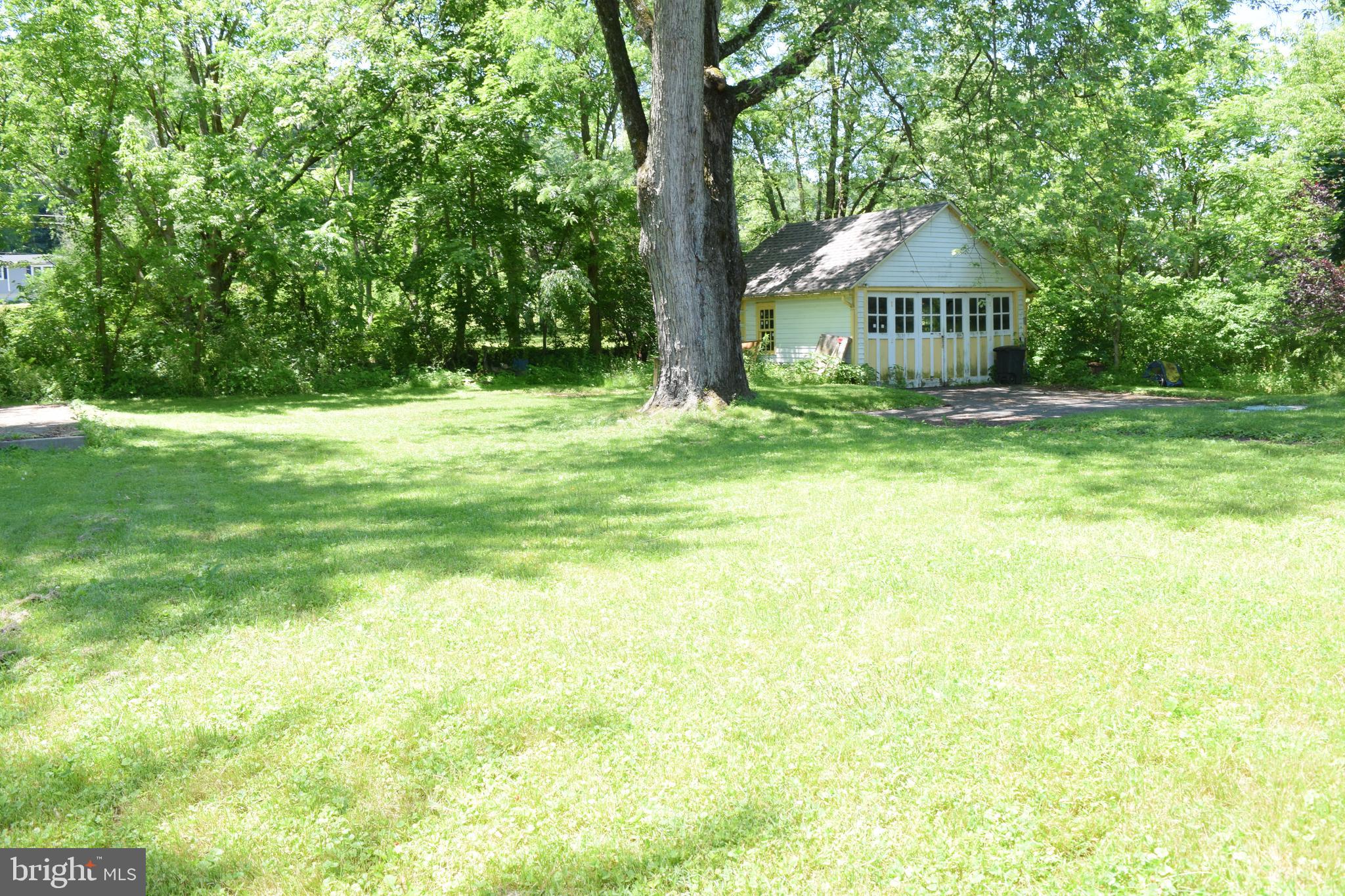 1978 Leithsville Road Hellertown, PA 18055 - Photo 16 of 18 Gallery Image 16