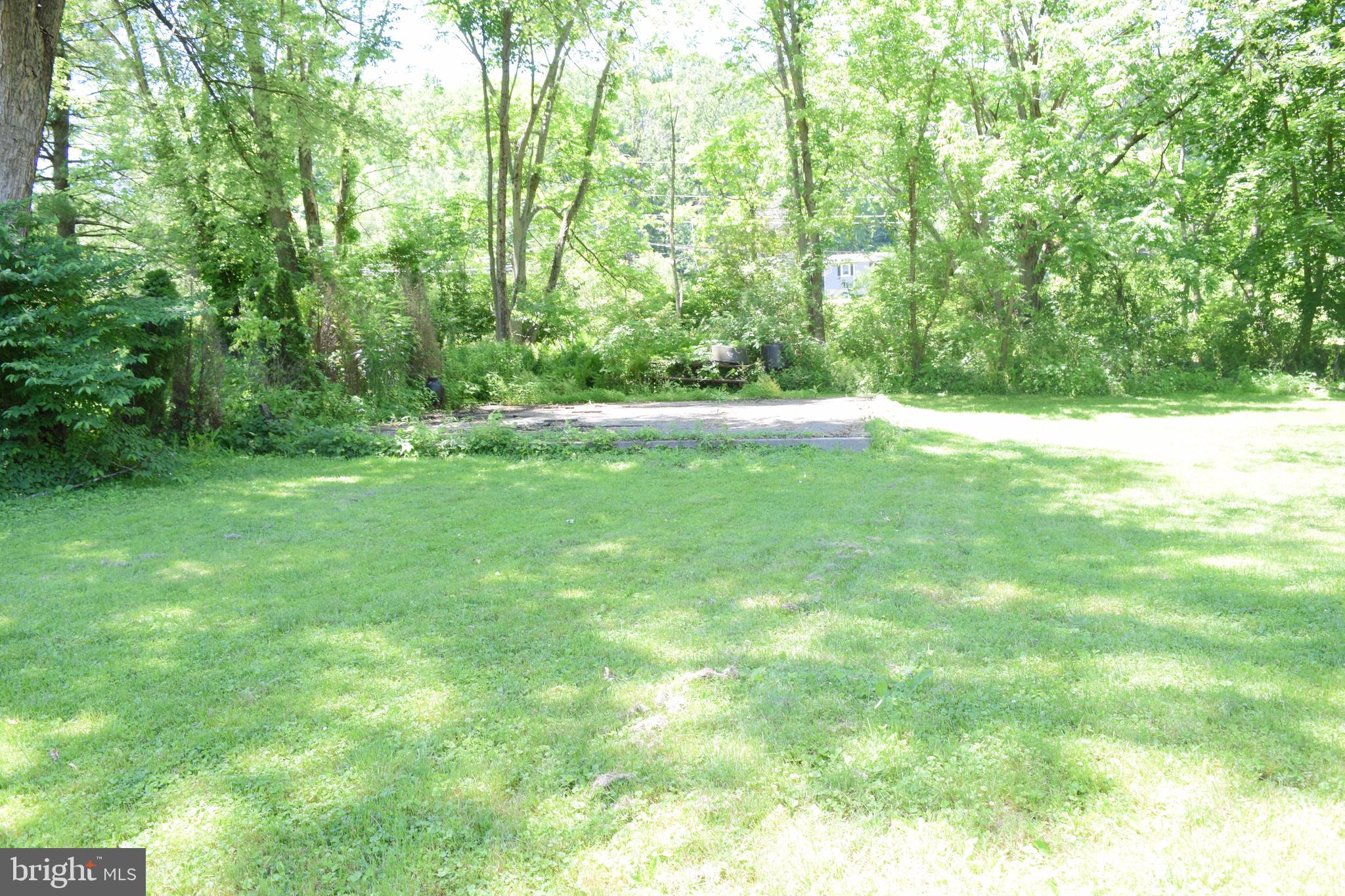 1978 Leithsville Road Hellertown, PA 18055 - Photo 17 of 18 Gallery Image 17