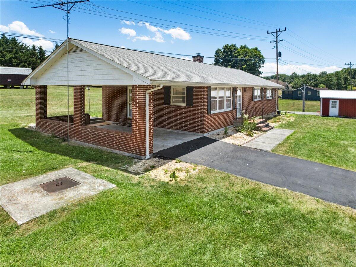 5662 Old Rte 11 Dublin, VA 24084 - Photo 30 of 71 30-DJI_20260617135223_0025_D
