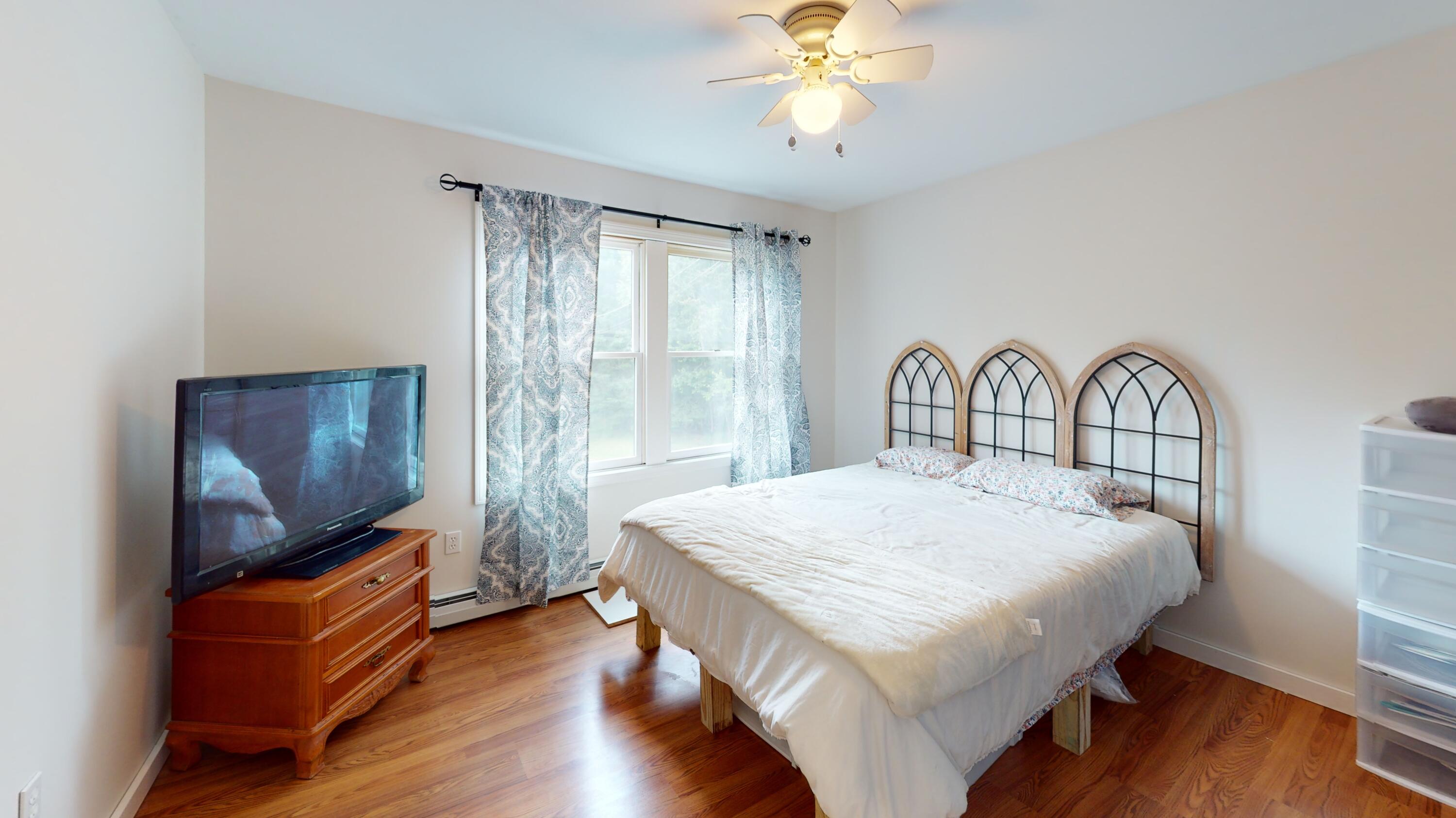 21 Johnson Road New Sweden, ME 04762 - Photo 23 of 31 21-Johnson-Rd-Bedroom(5)