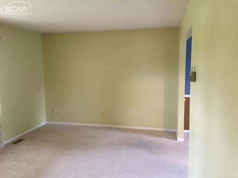 5464 Copley Square Road Grand Blanc, MI 48439 - Photo 3 of 11 20436143-2.JPG