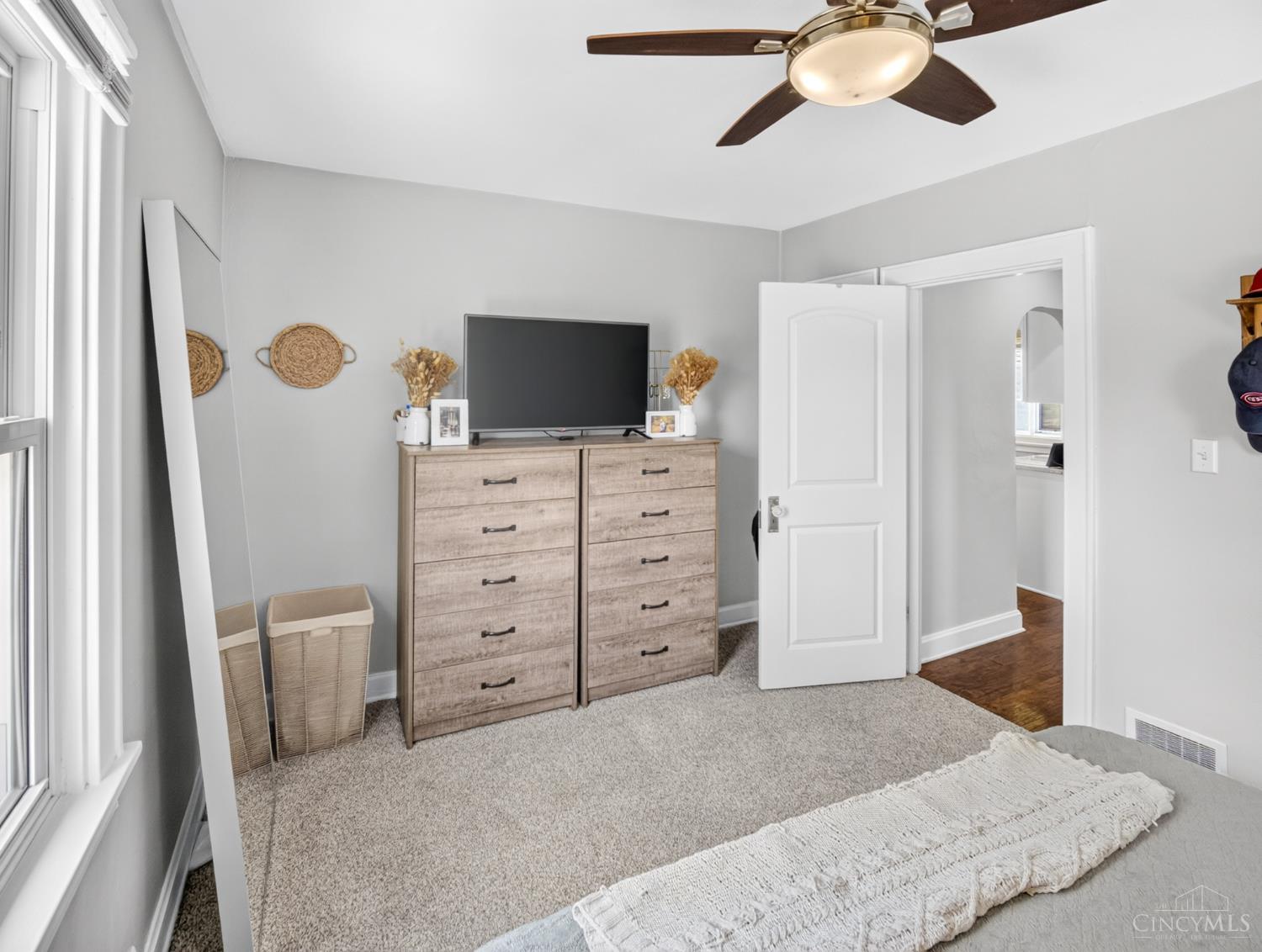 4559 Buxton Road Cincinnati, OH 45242 - Photo 14 of 42