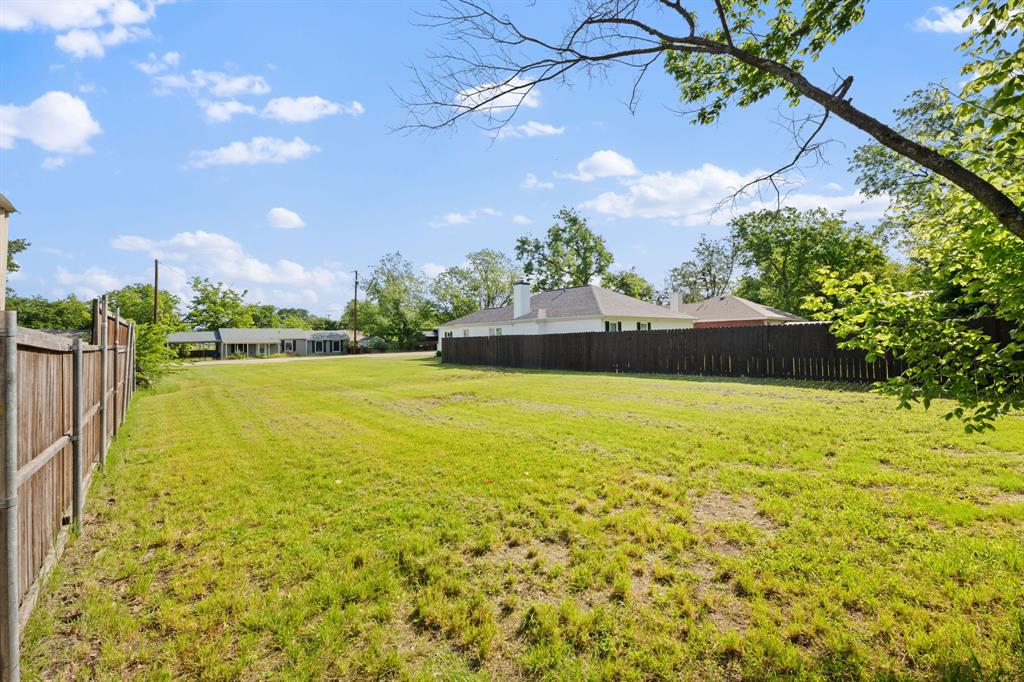 405 East Maple Street Celina, TX 75009 - Photo 6 of 15