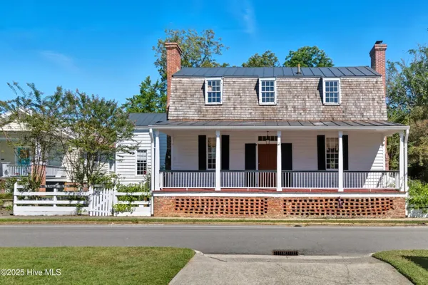 $549,000 | 206 West Eden Street, Edenton, NC 27932