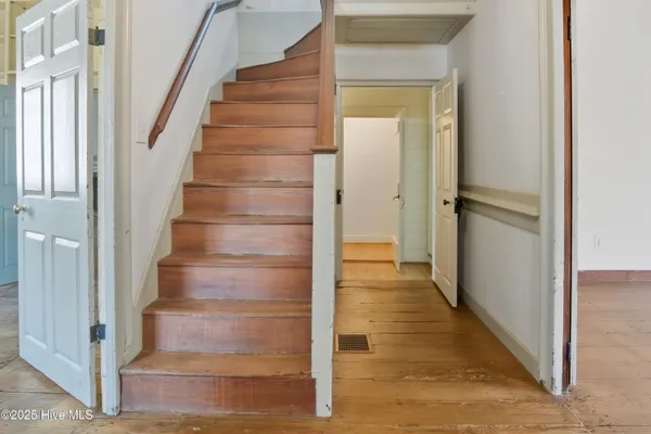 $549,000 | 206 West Eden Street, Edenton, NC 27932