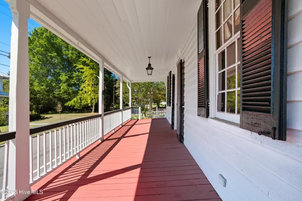 $549,000 | 206 West Eden Street, Edenton, NC 27932