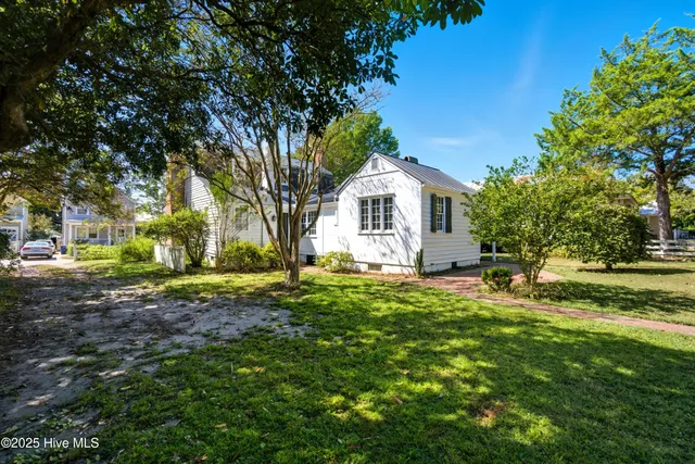 $549,000 | 206 West Eden Street, Edenton, NC 27932