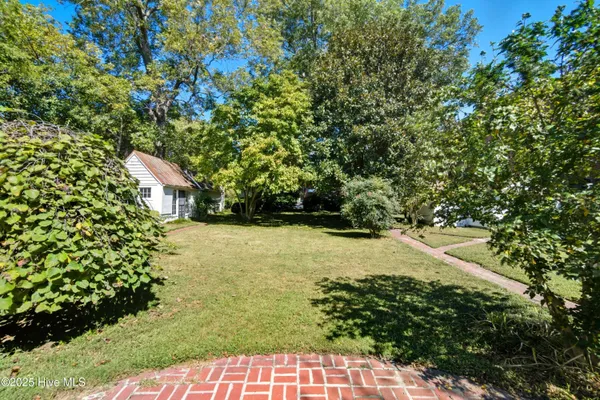 $549,000 | 206 West Eden Street, Edenton, NC 27932