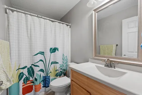 $415,000 | 13409 Arden Circle, Burnsville, MN 55337