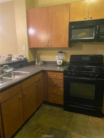 $370,000 | 24595 Town Center Drive, Unit 3407, Valencia, CA 91355