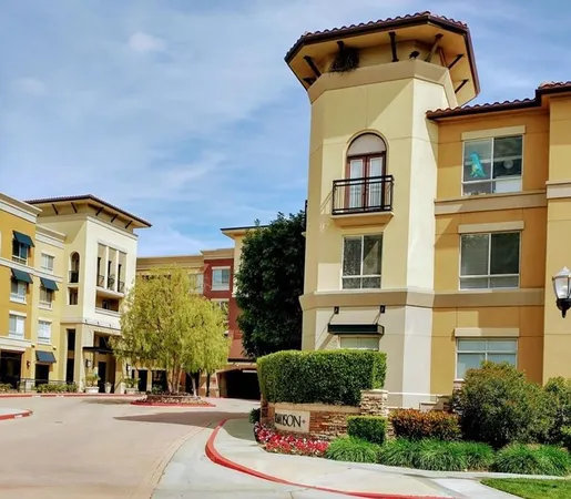 $370,000 | 24595 Town Center Drive, Unit 3407, Valencia, CA 91355