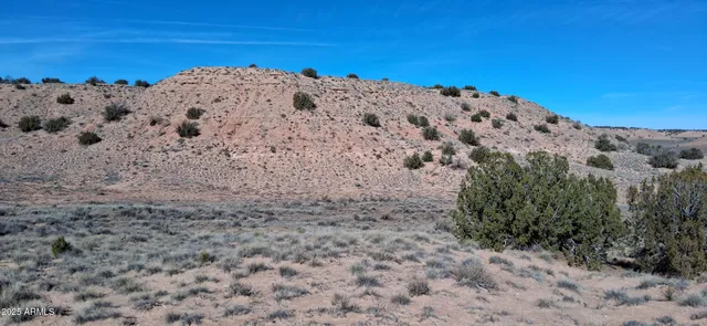 a view of a sky view