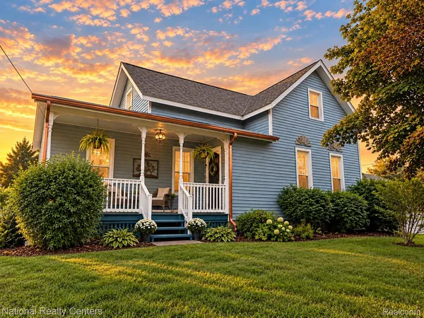 $269,900 | 1417 East Wheeler Street, Midland, MI 48642