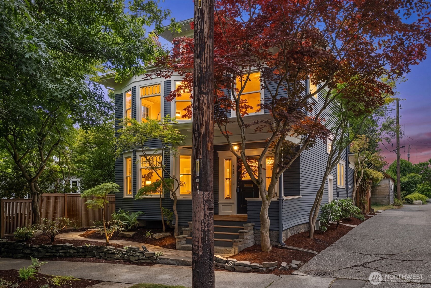 1715 East Mercer Street Seattle, WA 98112 - Photo 2 of 21