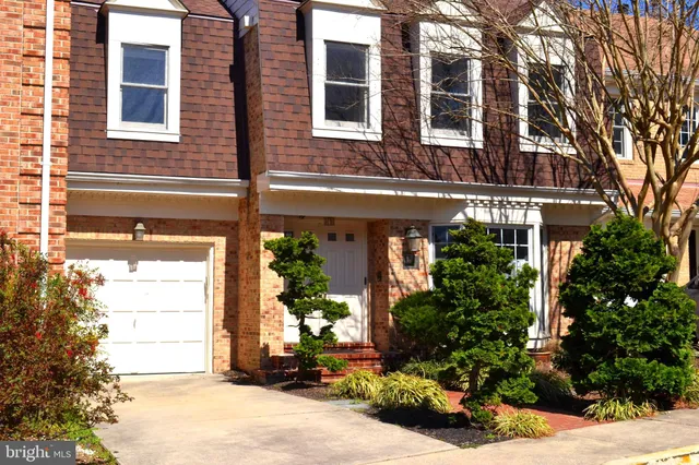 $4,250 | 7407 Crestberry Lane, Bethesda, MD 20817
