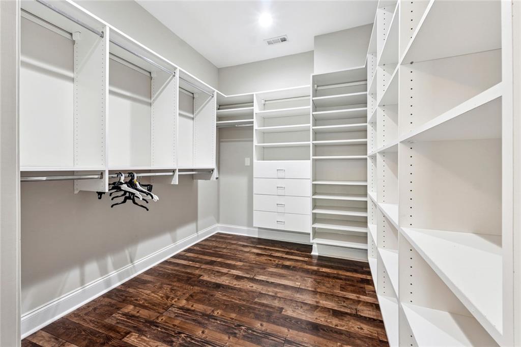 3184 Buck Way Alpharetta, GA 30004 - Photo 32 of 48 a view of walk in closet