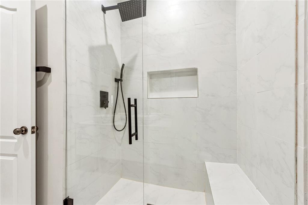 3184 Buck Way Alpharetta, GA 30004 - Photo 35 of 48 a bathroom with a shower