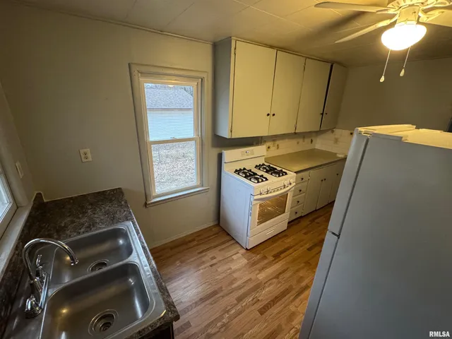 $60,000 | 2019 South Elizabeth Street, Peoria, IL 61605