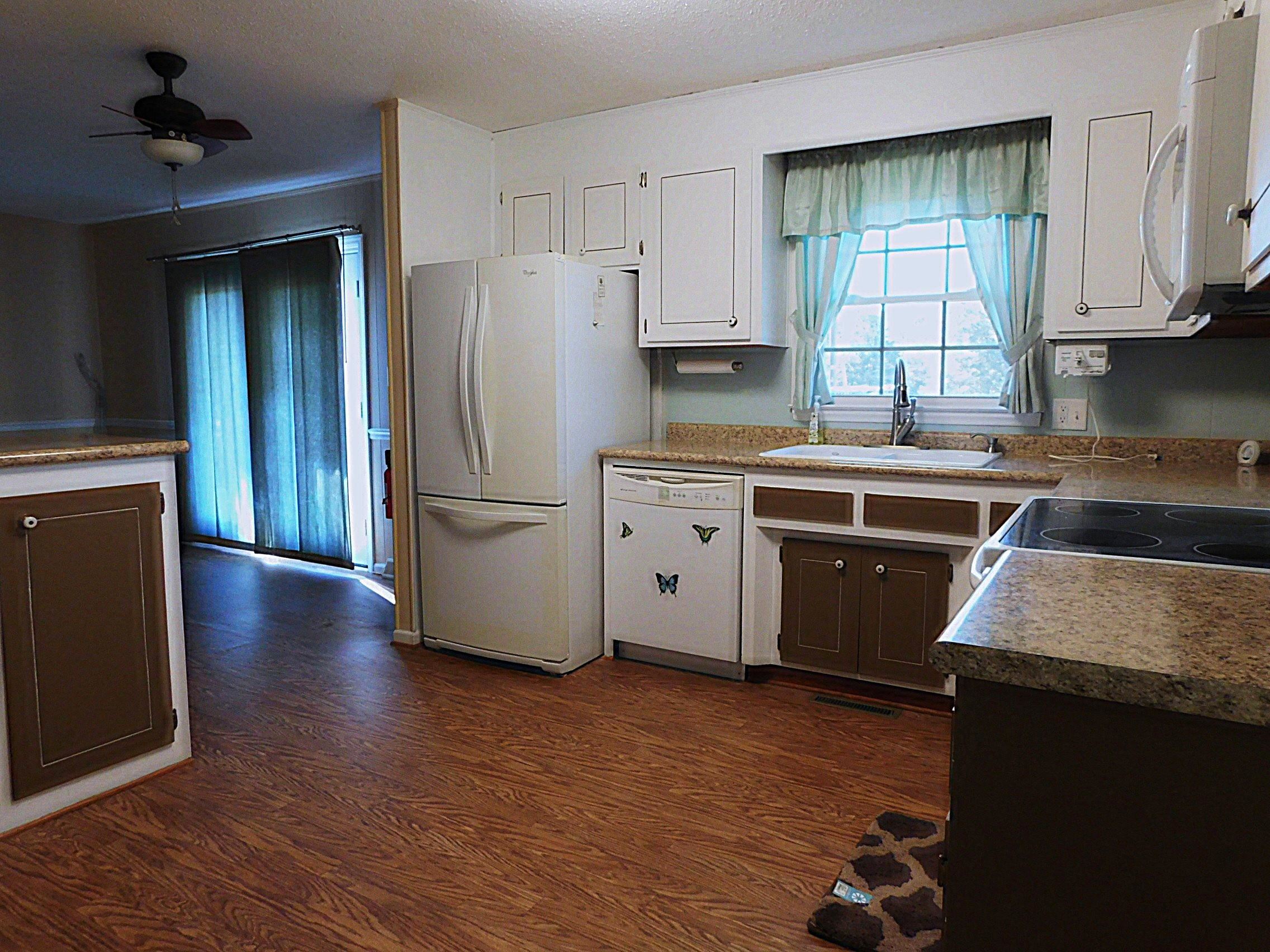 136 Country Club Road Gaffney, SC 29340 - Photo 2 of 25