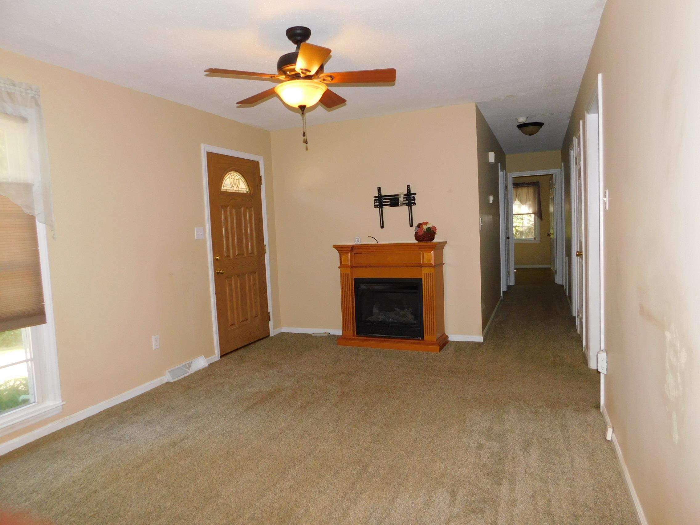 136 Country Club Road Gaffney, SC 29340 - Photo 4 of 25